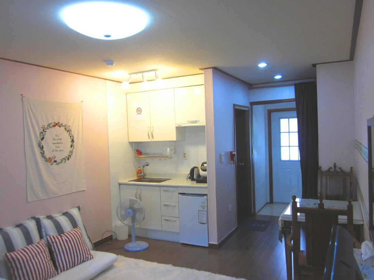 Mayfair Deneb Pension Pchjongčchang Exteriér fotografie